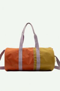 Sticky Lemon duffle baga journey of tales post red